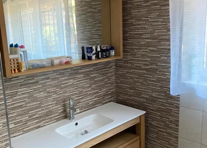 Magnifique Avec Piscine * Antibes